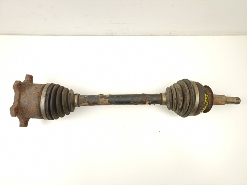 Recambio de transmision trasera derecha para nissan pathfinder 2.5 td referencia OEM IAM 39600EB310  