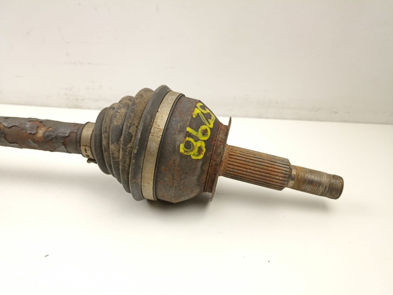 Recambio de transmision trasera derecha para nissan pathfinder 2.5 td referencia OEM IAM 39600EB310  