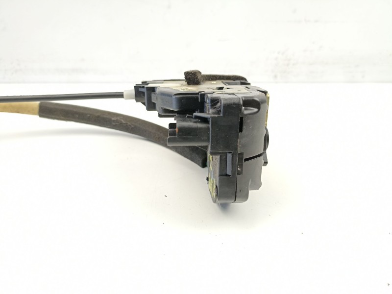 Recambio de cerradura puerta delantera derecha para nissan micra 1.2 g referencia OEM IAM 80500AX611  