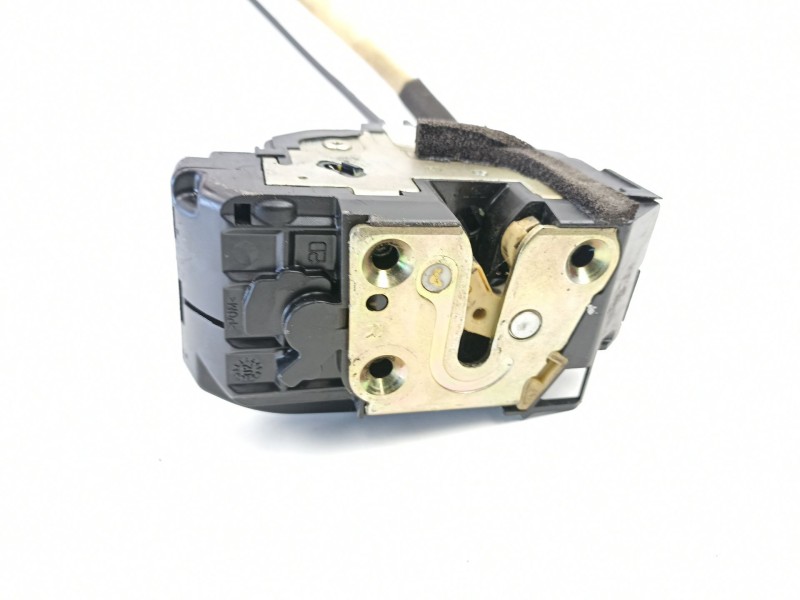 Recambio de cerradura puerta delantera derecha para nissan micra 1.2 g referencia OEM IAM 80500AX611  