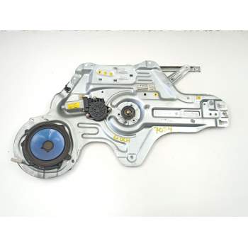 ELEVALUNAS DELANTERO DERECHO 824802F020 WH068P00 824602F000