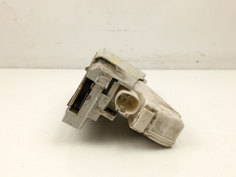 Recambio de cerradura puerta trasera izquierda para ford galaxy i (wgr) 1.9 tdi referencia OEM IAM YM21A26413AA  