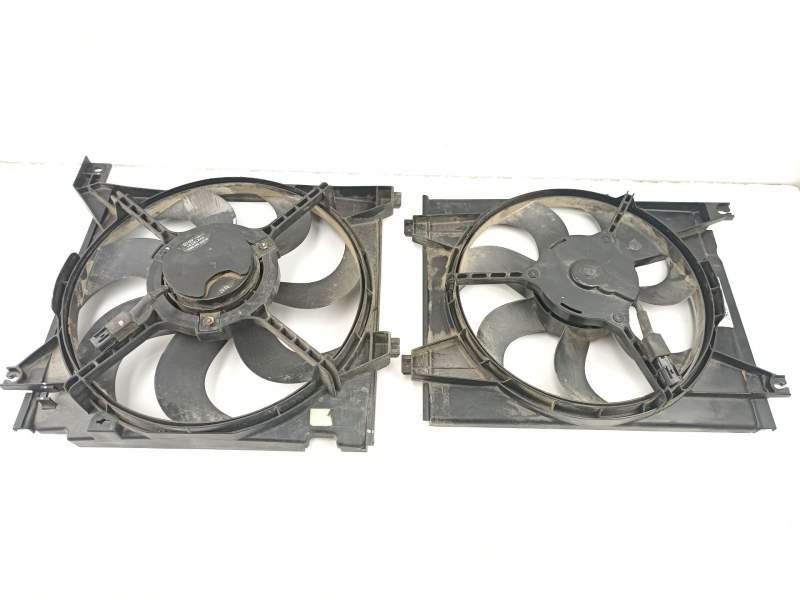 Recambio de electroventilador para kia cerato 2.0 crdi referencia OEM IAM 253802F100 977302F000 253802FXXX