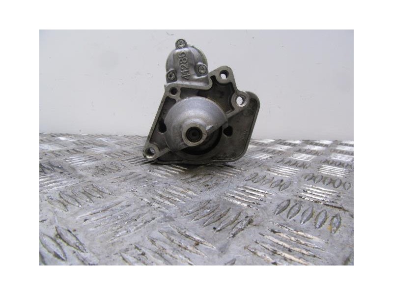 Recambio de motor arranque : nissan juke : 1.5 dci (110cv) [2015] para nissan juke 1.5 dci referencia OEM IAM 0001136008BOSCH  