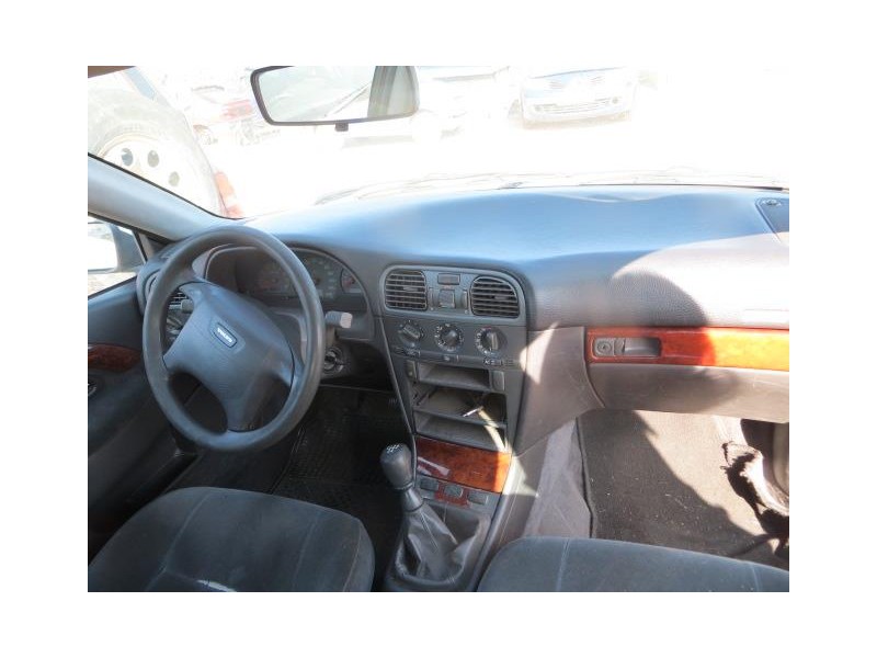 volvo s40 del año 1996