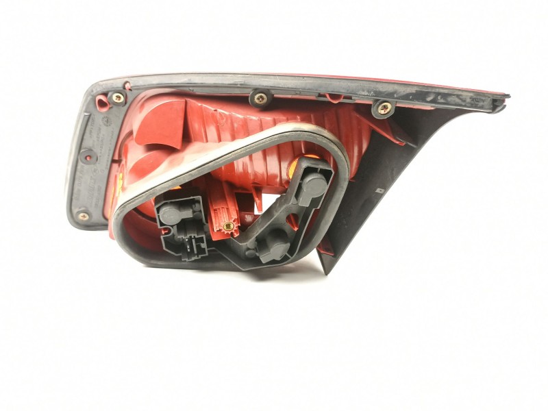 Recambio de piloto porton izquierdo para renault vel satis 2.2 d /g9t d7 referencia OEM IAM 8200014362  