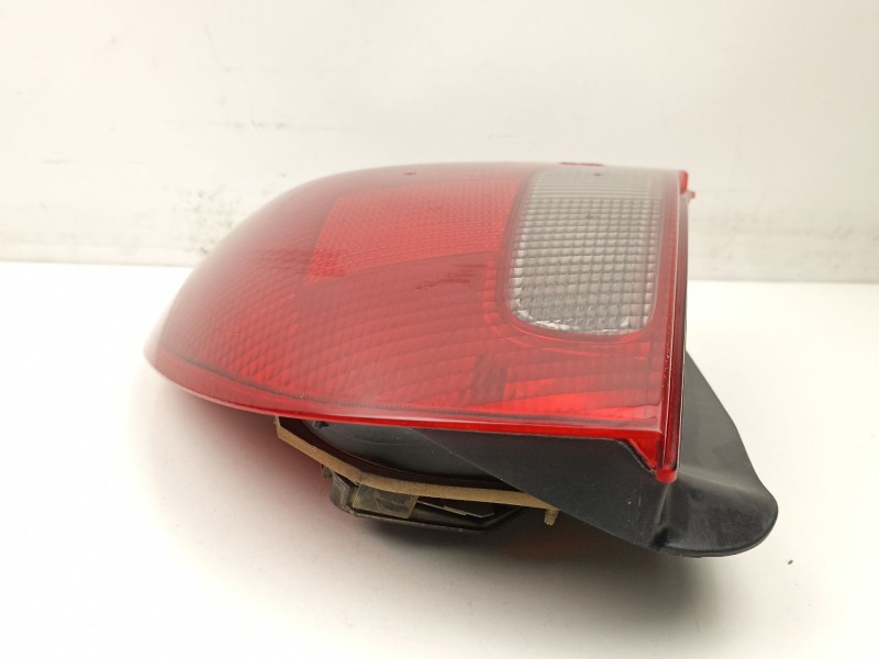 Recambio de piloto trasero derecho para rover 400 ii (rt) 414 si referencia OEM IAM XFB101000  