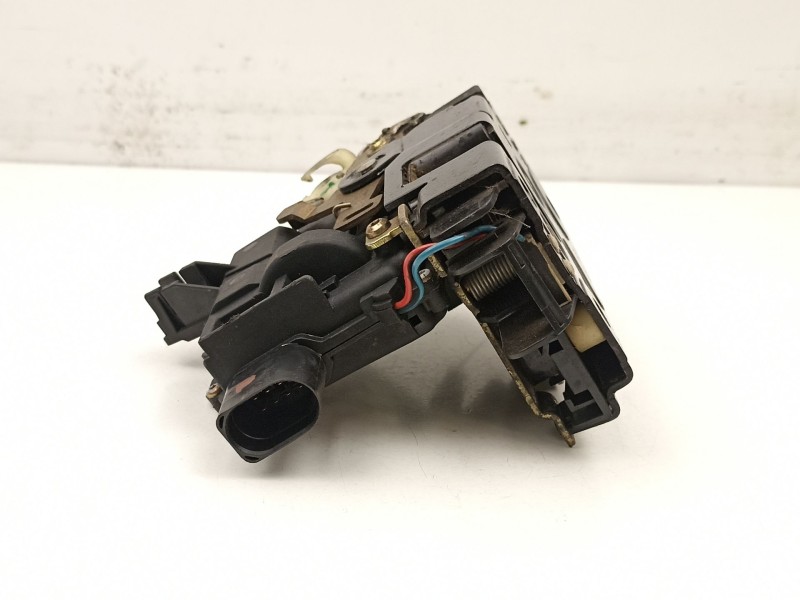 Recambio de cerradura puerta delantera derecha para volkswagen new beetle (9c1, 1c1) 1.9 tdi referencia OEM IAM 3B1837016A  