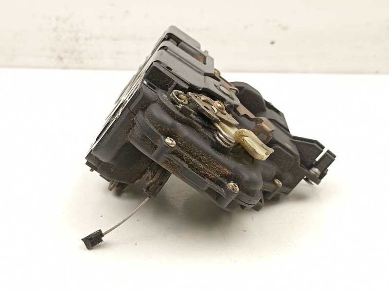 Recambio de cerradura puerta delantera derecha para volkswagen new beetle (9c1, 1c1) 1.9 tdi referencia OEM IAM 3B1837016A  