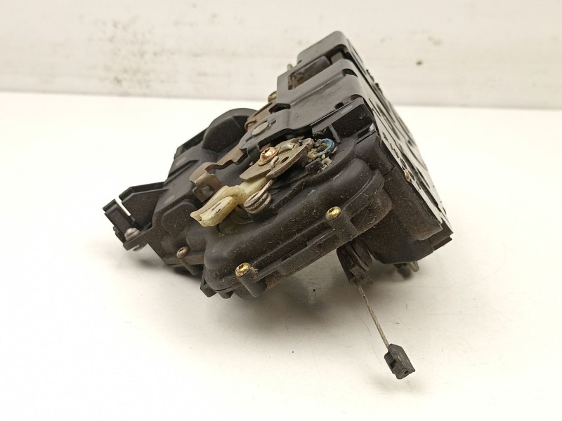 Recambio de cerradura puerta delantera izquierda para volkswagen new beetle (9c1, 1c1) 1.9 tdi referencia OEM IAM 3B1837015A  