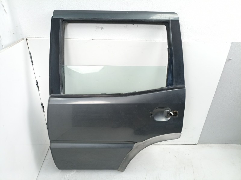 Recambio de puerta trasera izquierda para nissan terrano/terrano.ii (r20) aventura referencia OEM IAM 821017F631  