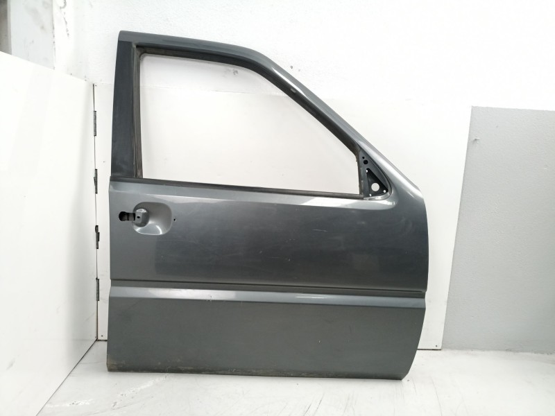 Recambio de puerta delantera derecha para nissan terrano/terrano.ii (r20) aventura referencia OEM IAM 801007F031  
