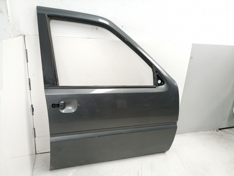 Recambio de puerta delantera derecha para nissan terrano/terrano.ii (r20) aventura referencia OEM IAM 801007F031  
