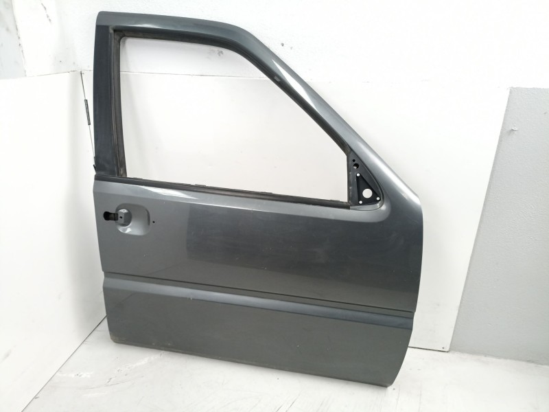 Recambio de puerta delantera derecha para nissan terrano/terrano.ii (r20) aventura referencia OEM IAM 801007F031  