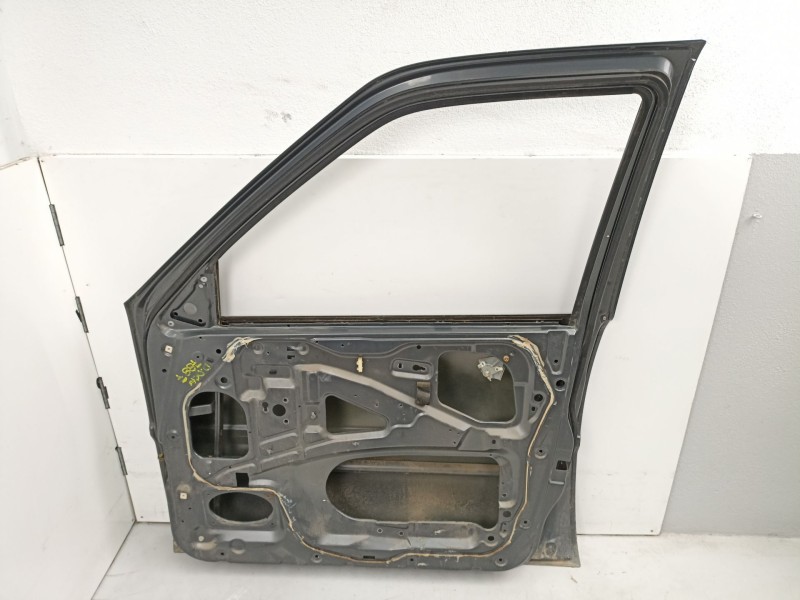 Recambio de puerta delantera derecha para nissan terrano/terrano.ii (r20) aventura referencia OEM IAM 801007F031  