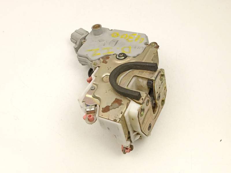 Recambio de cerradura puerta delantera izquierda para nissan primera 1.6 g -ga16 referencia OEM IAM 805032F010  