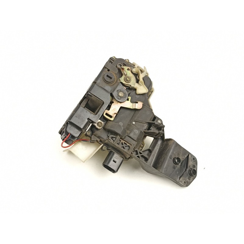 Recambio de cerradura puerta trasera izquierda para volkswagen passat b5.5 variant (3b6) 1.9 tdi referencia OEM IAM 3B4839015A  