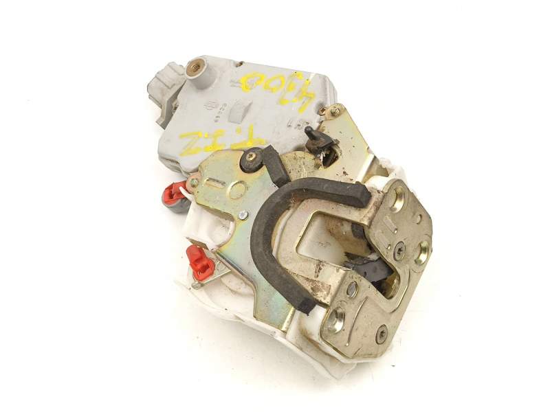 Recambio de cerradura puerta trasera izquierda para nissan primera 1.6 g -ga16 referencia OEM IAM 825039F510  