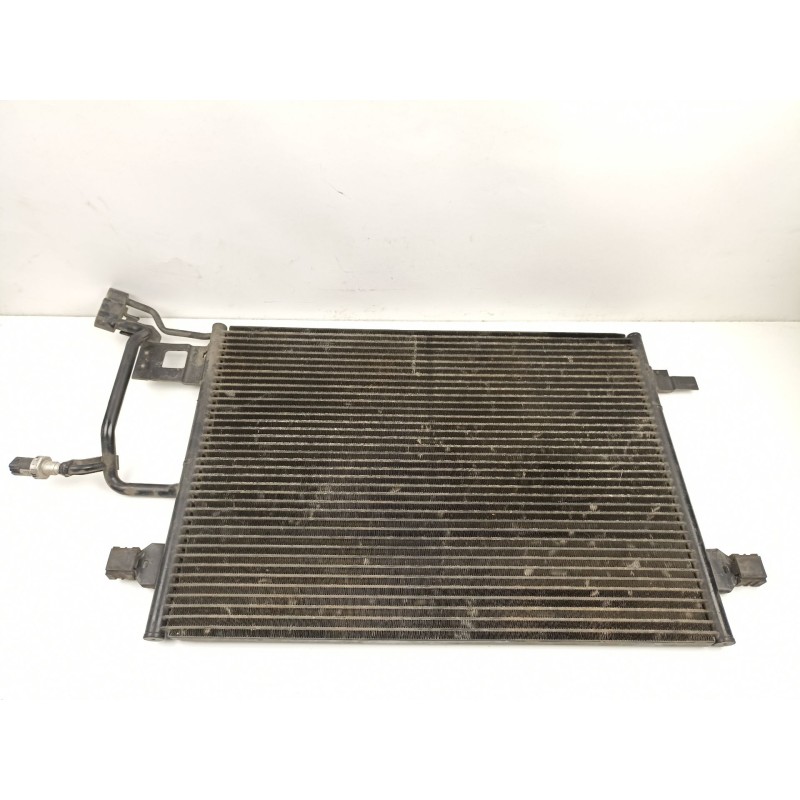 Recambio de radiador aire acondicionado para volkswagen passat b5.5 variant (3b6) 1.9 tdi referencia OEM IAM 8D0260401G  