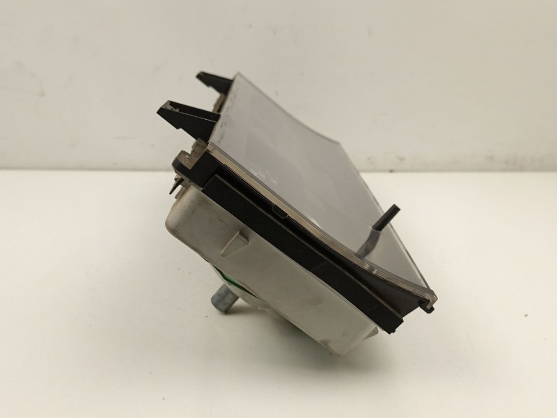 Recambio de cuadro instrumentos para renault clio 1.1 g referencia OEM IAM 7700806691  