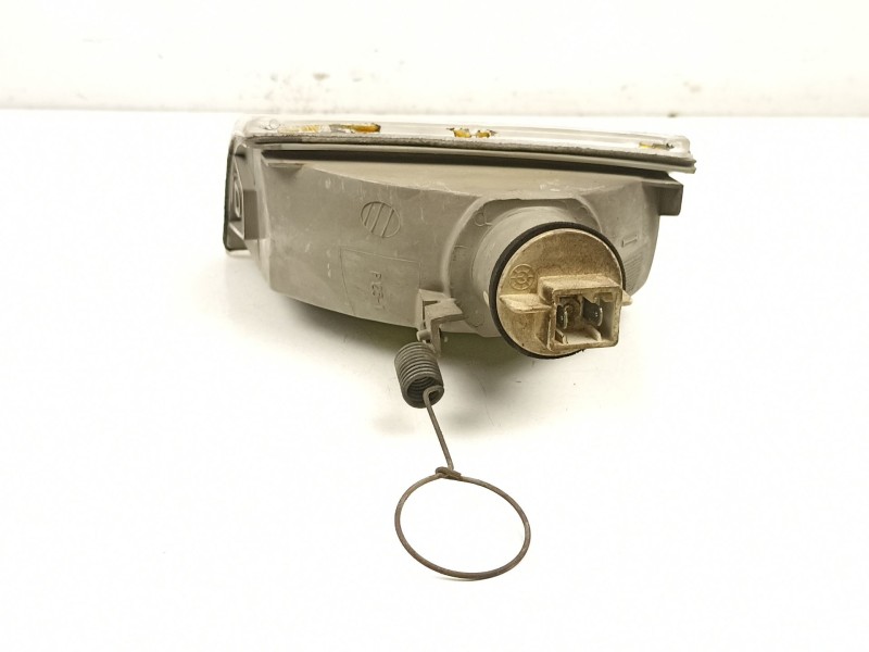 Recambio de piloto delantero izquierdo para renault 21 sedán (l48_) 1.7 (l482) referencia OEM IAM 7701032023  