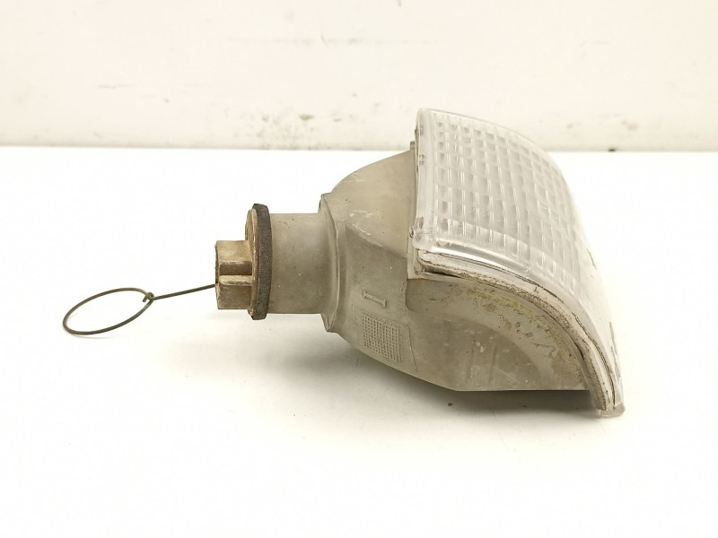 Recambio de piloto delantero izquierdo para renault 21 sedán (l48_) 1.7 (l482) referencia OEM IAM 7701032023  