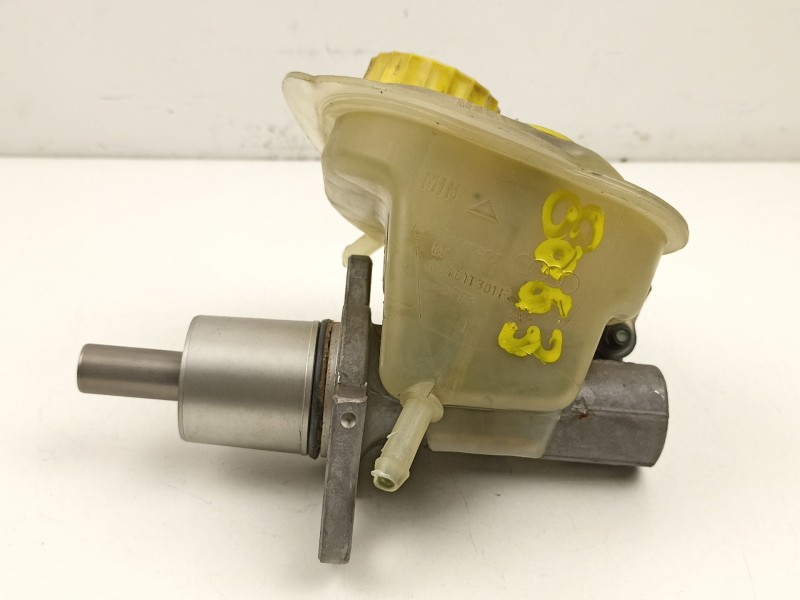Recambio de bomba de freno para volkswagen passat b5.5 variant (3b6) 1.9 tdi referencia OEM IAM 8D2611021A  