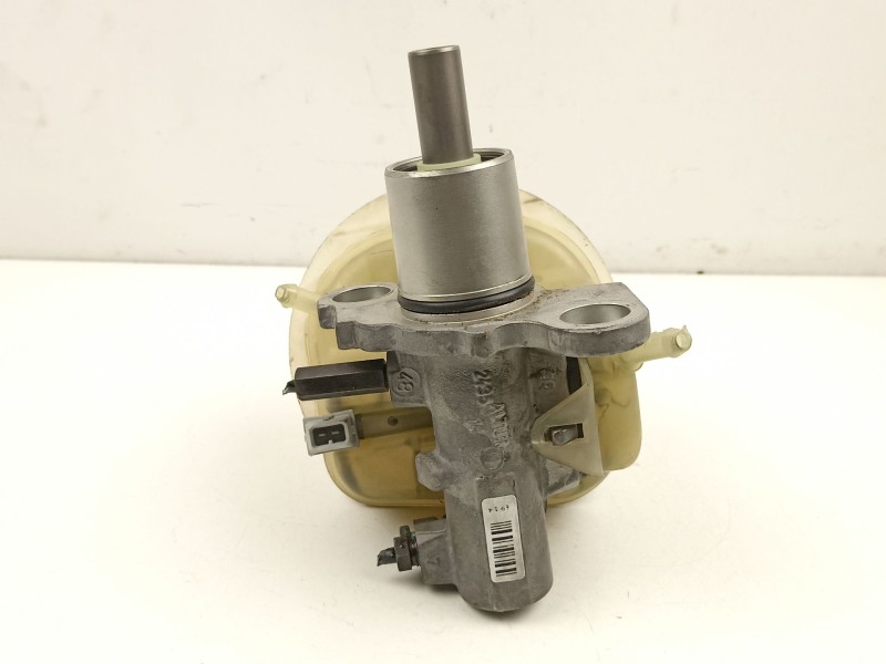 Recambio de bomba de freno para volkswagen passat b5.5 variant (3b6) 1.9 tdi referencia OEM IAM 8D2611021A  