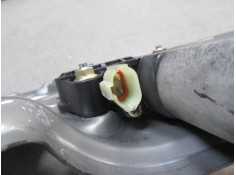 Recambio de elevalunas elec. tra. izq. : hyundai trajet : 2.0 g [2002] para hyundai trajet 2.0 g referencia OEM IAM    2