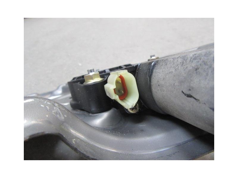 Recambio de elevalunas elec. tra. izq. : hyundai trajet : 2.0 g [2002] para hyundai trajet 2.0 g referencia OEM IAM   