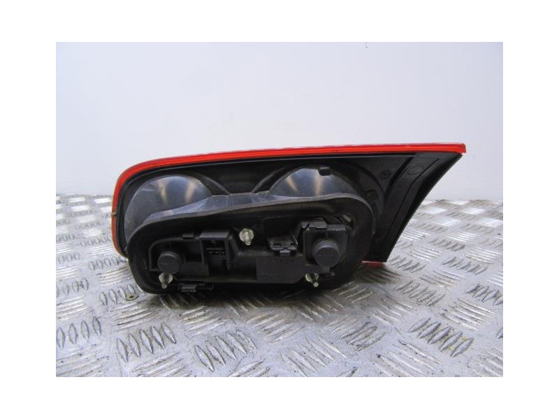 Recambio de piloto porton izq. : fiat croma : 1.9 jtd -939a1000 (119,64cv)5p [2007] para fiat croma 1.9 jtd -939a1000 (119,64cv 