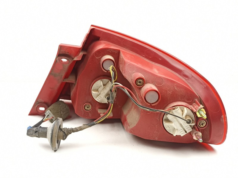 Recambio de piloto trasero izquierdo para chevrolet lacetti 1.6 16v g f16d3 109 cv referencia OEM IAM 96387724  