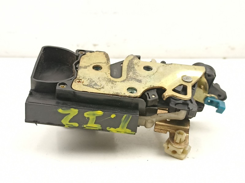 Recambio de cerradura puerta trasera izquierda para daewoo lacetti 1.6 cat referencia OEM IAM 96260995  