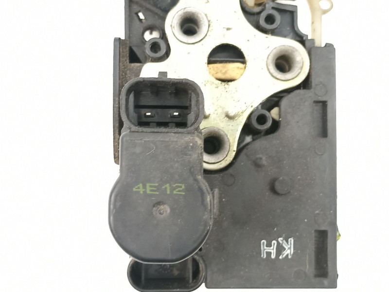 Recambio de cerradura puerta trasera derecha para daewoo lacetti 1.6 cat referencia OEM IAM 96260996  