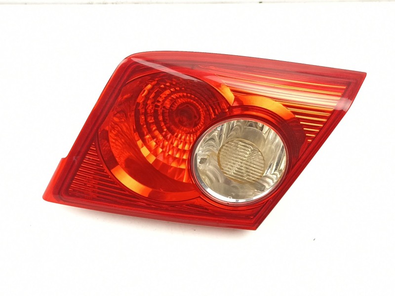 Recambio de piloto porton derecho para daewoo lacetti 1.6 cat referencia OEM IAM 96551217  