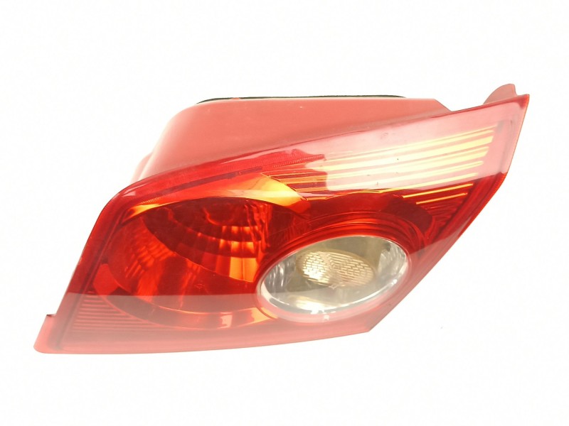 Recambio de piloto porton derecho para daewoo lacetti 1.6 cat referencia OEM IAM 96551217  