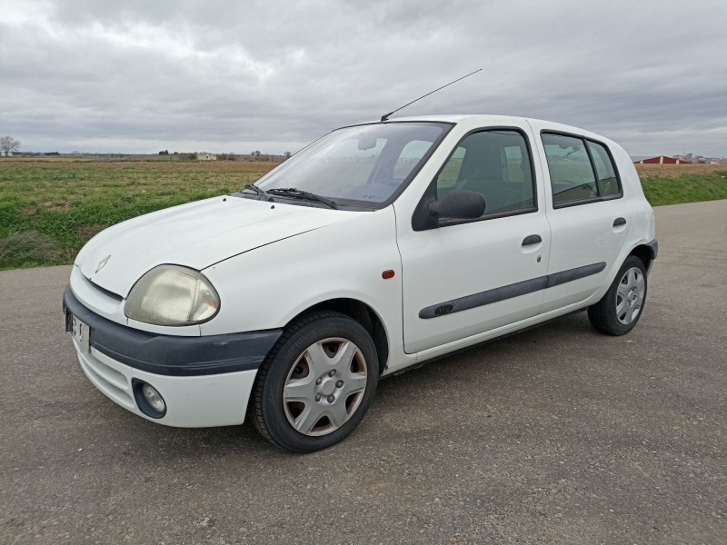 renault clio ii fase i (b/cbo) del año 2000