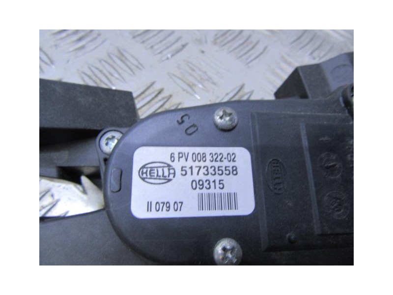 Recambio de potenciómetro aceleración : fiat croma : 1.9 jtd -939a1000 (119,64cv)5p [2007] para fiat croma 1.9 jtd -939a1000 (11