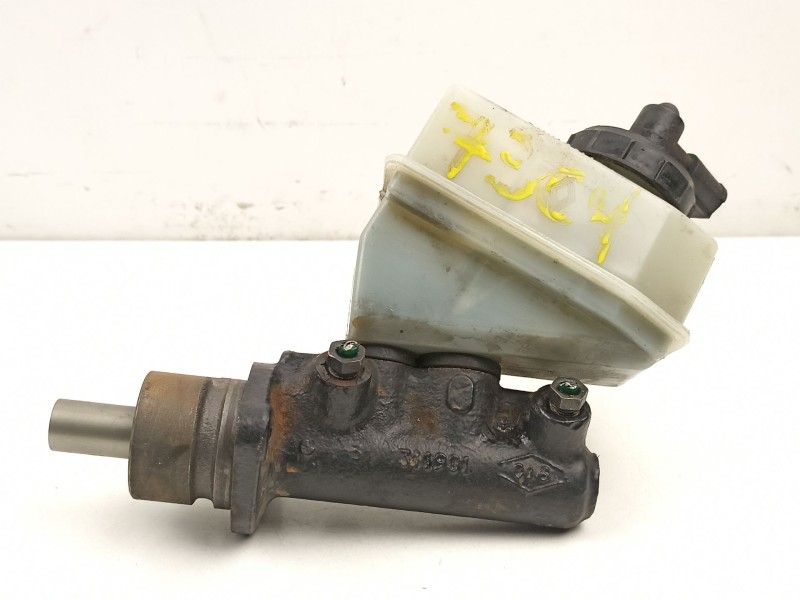Recambio de bomba de freno para renault clio 1.9 d referencia OEM IAM 7701204609  
