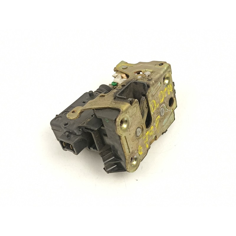 Recambio de cerradura puerta delantera derecha para renault clio 1.1 g referencia OEM IAM 7701036101  