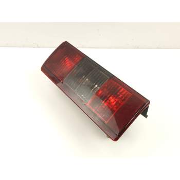PILOTO TRASERO IZQUIERDO 9199760 084421941LB 1222061