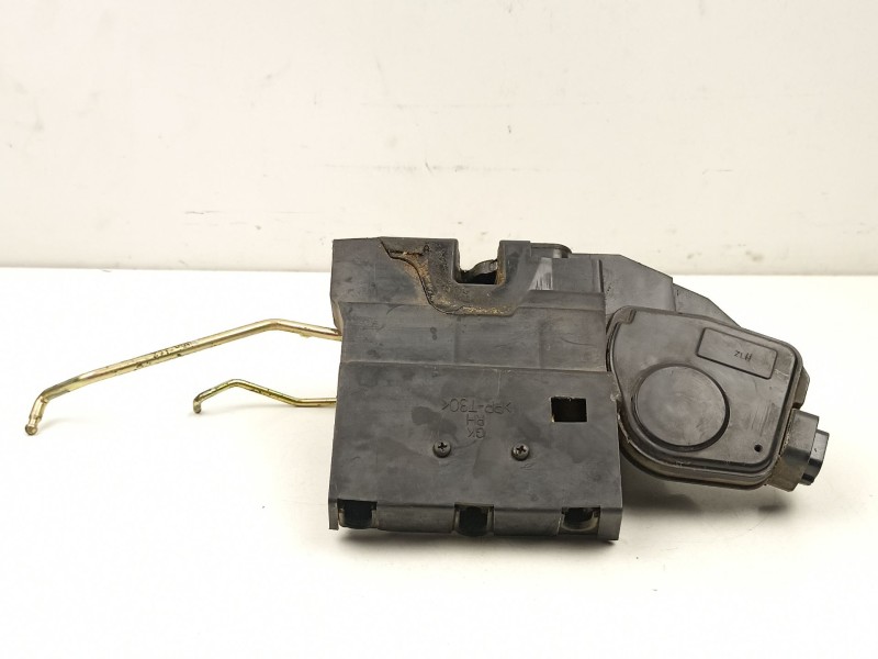 Recambio de cerradura puerta delantera derecha para hyundai coupe ii (gk) 1.6 16v referencia OEM IAM 813252C000  