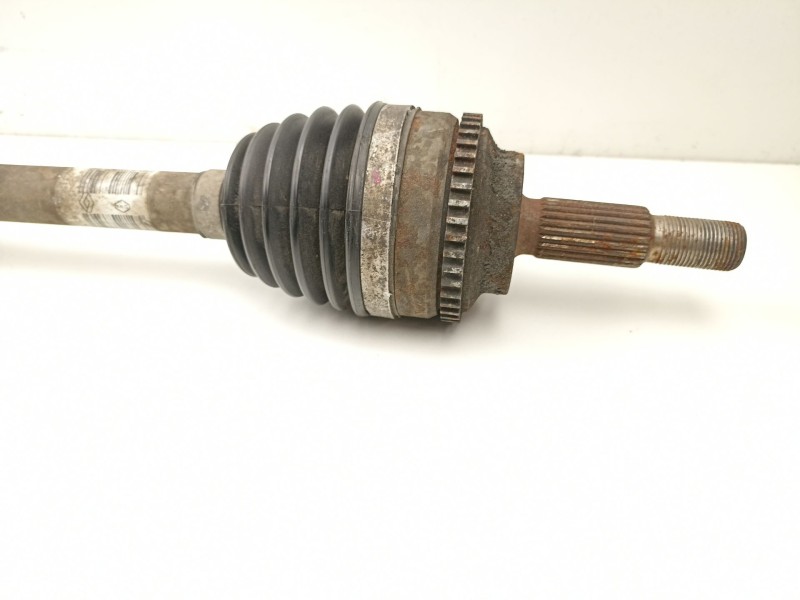 Recambio de transmision delantera derecha para renault clio 1.5 dci referencia OEM IAM 8200538738  