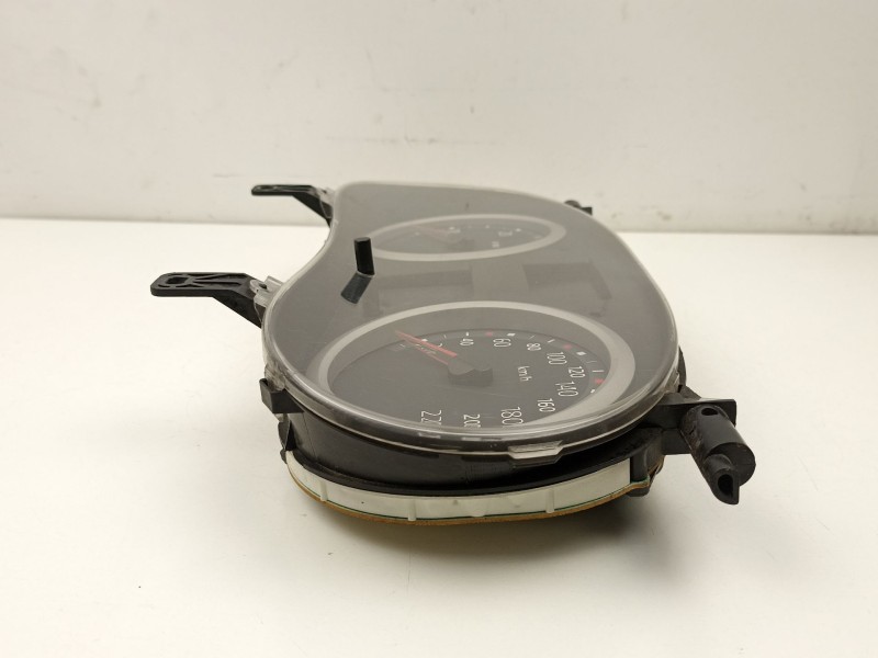 Recambio de cuadro instrumentos para renault clio 1.5 d referencia OEM IAM 8200404177  