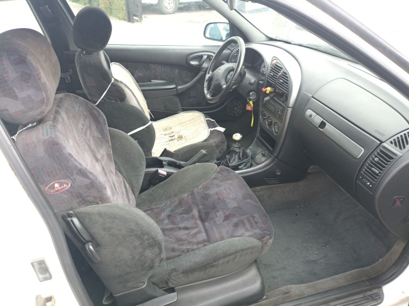 citroën xsara coupé (n0) del año 2000