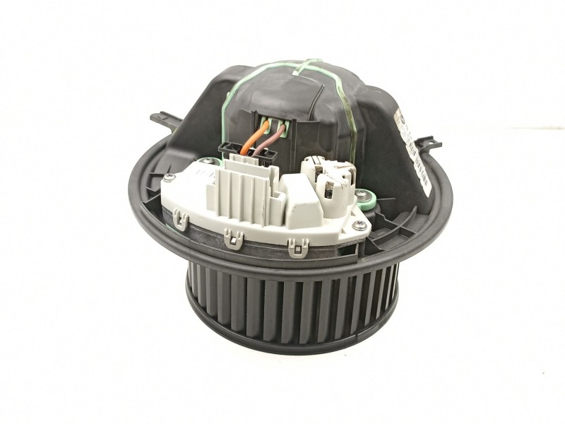 Recambio de motor calefaccion para bmw 1 (e81) 118 d referencia OEM IAM 64116933663 985465S 6411693366309