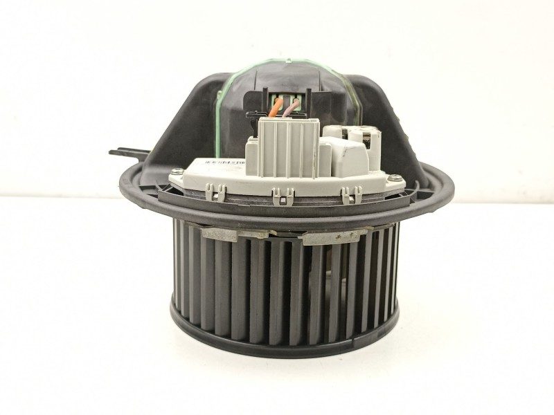 Recambio de motor calefaccion para bmw 1 (e81) 118 d referencia OEM IAM 64116933663 985465S 6411693366309