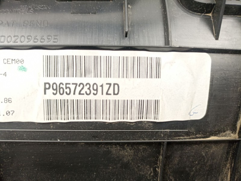 Recambio de cuadro instrumentos para citroën c4 1.6 hdi referencia OEM IAM 96572391ZD  