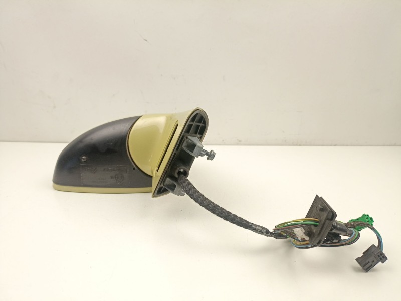 Recambio de retrovisor derecho para citroën c4 1.6 d referencia OEM IAM 96467112  