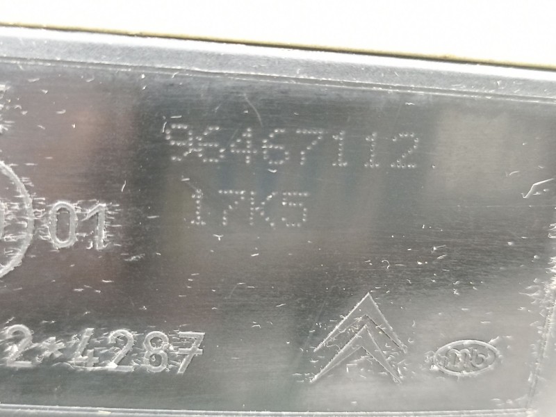 Recambio de retrovisor derecho para citroën c4 1.6 d referencia OEM IAM 96467112  